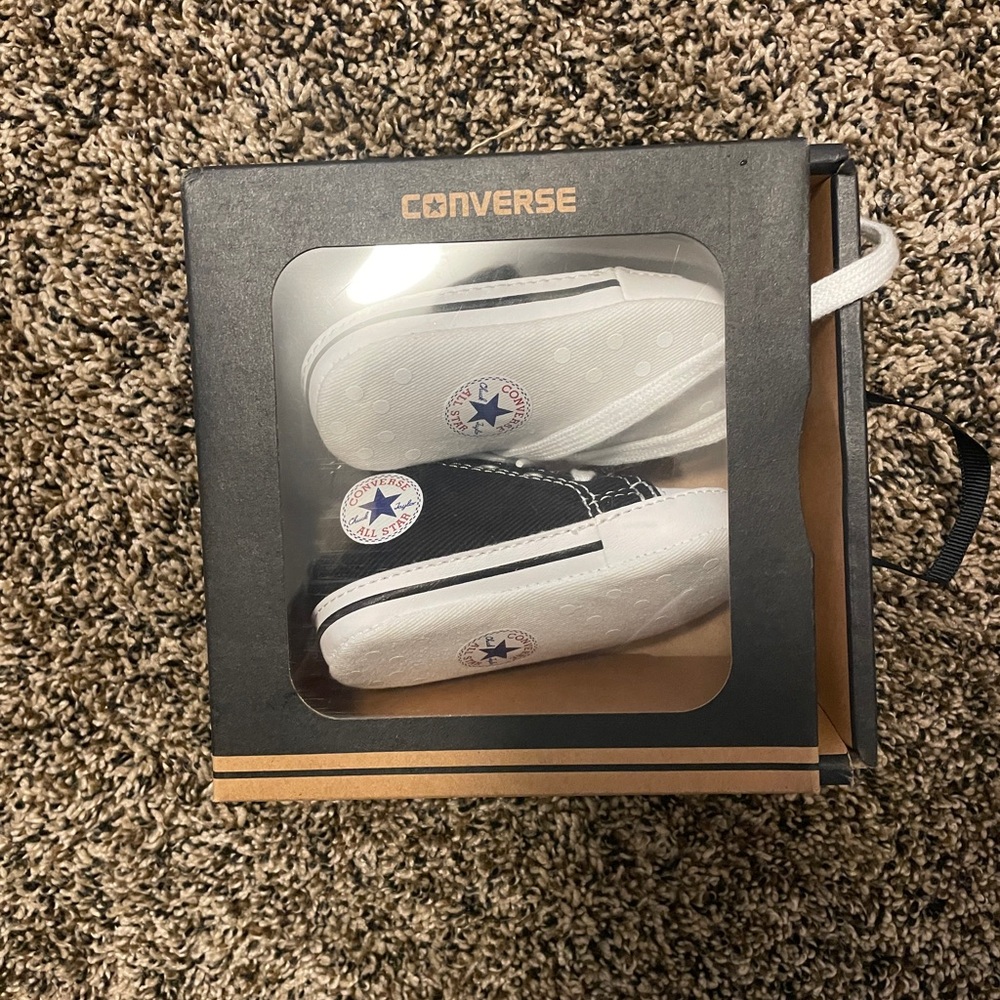 Baby converse size 2